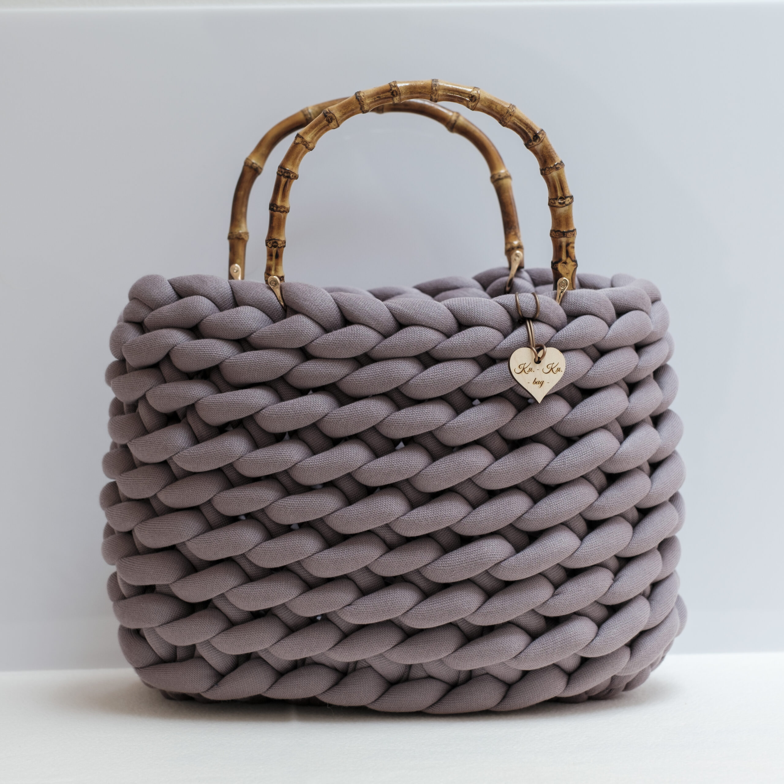 23-11-26_Fuji_50 mm_Kathi Handtaschen_2 23-11-26_Fuji_50 mm_Kathi Handtaschen_2